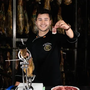 Mario gomez gonzalez hijo del fundador de la vega de salvatierra